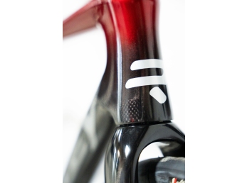 Ridley FALCN Shimano 105, UD Carbon + Candy Red Metallic + Silver